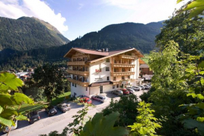 Отель Hotel Persal, Финкенберг